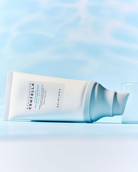 Мініатюра легкої сонцезахисної крем-сироватки Skin1004 Madagascar Centella Hyalu-cica Water-Fit Sun Serum SPF50+ PA++++ 15 мл SKN001 фото