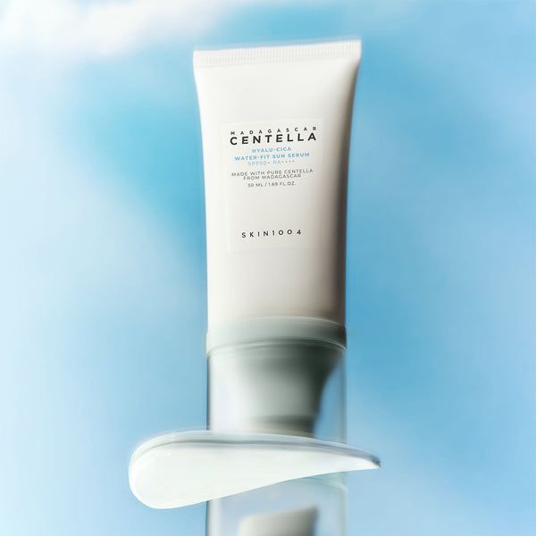 Мініатюра легкої сонцезахисної крем-сироватки Skin1004 Madagascar Centella Hyalu-cica Water-Fit Sun Serum SPF50+ PA++++ 15 мл SKN001 фото