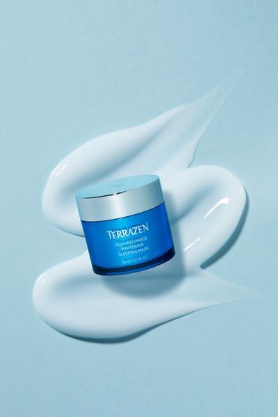Інтенсивно зволожуюча нічна маска з освітлюючим ефектом TERRAZEN AQUARECHARGE WHITENING SLEEPING MASK 80мл TER04 фото