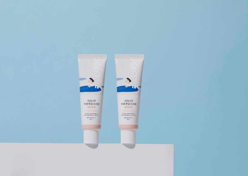Тонувальний сонцезахисний крем з березовим соком ROUND LAB Birch Juice Moisturizing Tone Up Sunscreen 50 ml RL17 фото