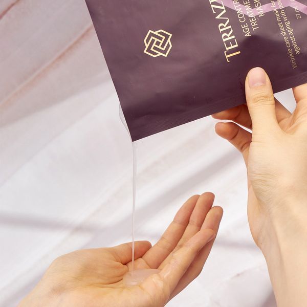 Омолоджуюча антивікова тканинна маска з природним комплексом проти зморшок TERRAZEN AGE CONTROL TREATMENT MASK 27мл TER12 фото