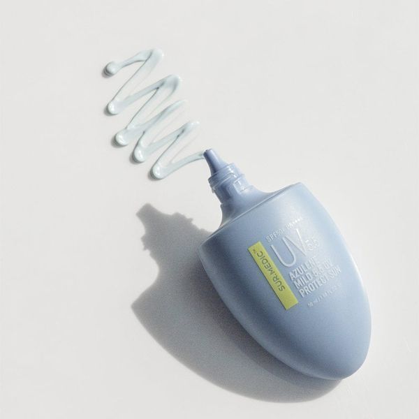 Легкий заспокійливий сонцезахисний крем з азуаленом NEOGEN SUR.MEDIC AZULENE MILD 5.5 UV PROTECT SUN SPF50+ PA++++ 50 ml SRM01 фото